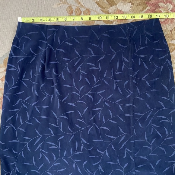 14W Christopher banks, deep blue skirt - Picture 2 of 6